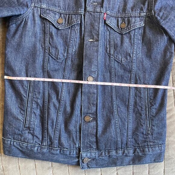 Levi's Denim Jacket, dark wash, men's size M - Picture 5 of 8